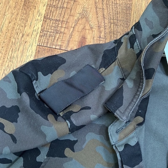 NWT L’AGENCE Women’s Cromwell/Camo Print Jacket Size S - Picture 9 of 10